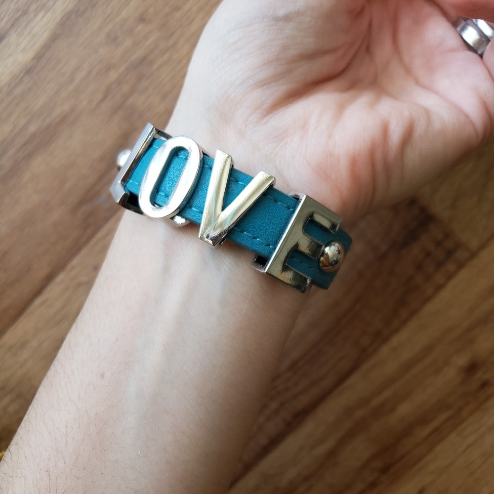 BCBG Love Snap Bracelet